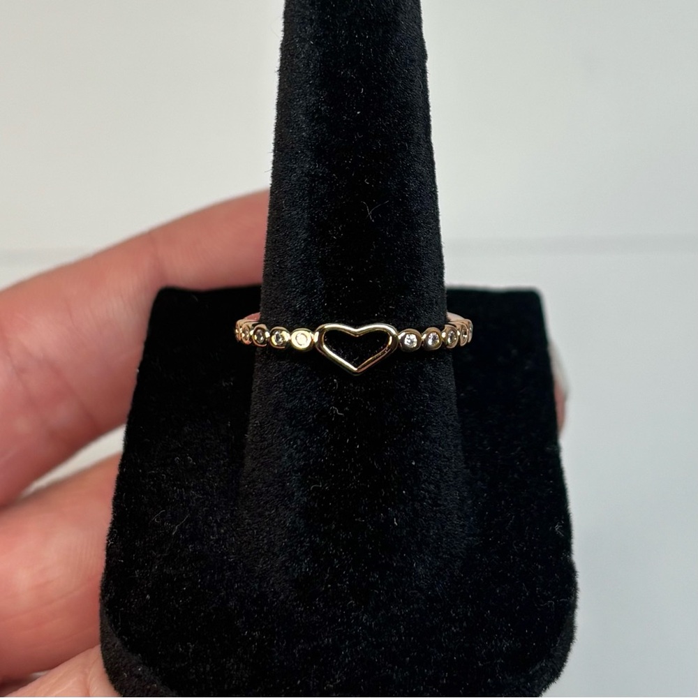 18k rose gold-plated mini cutout heart ring